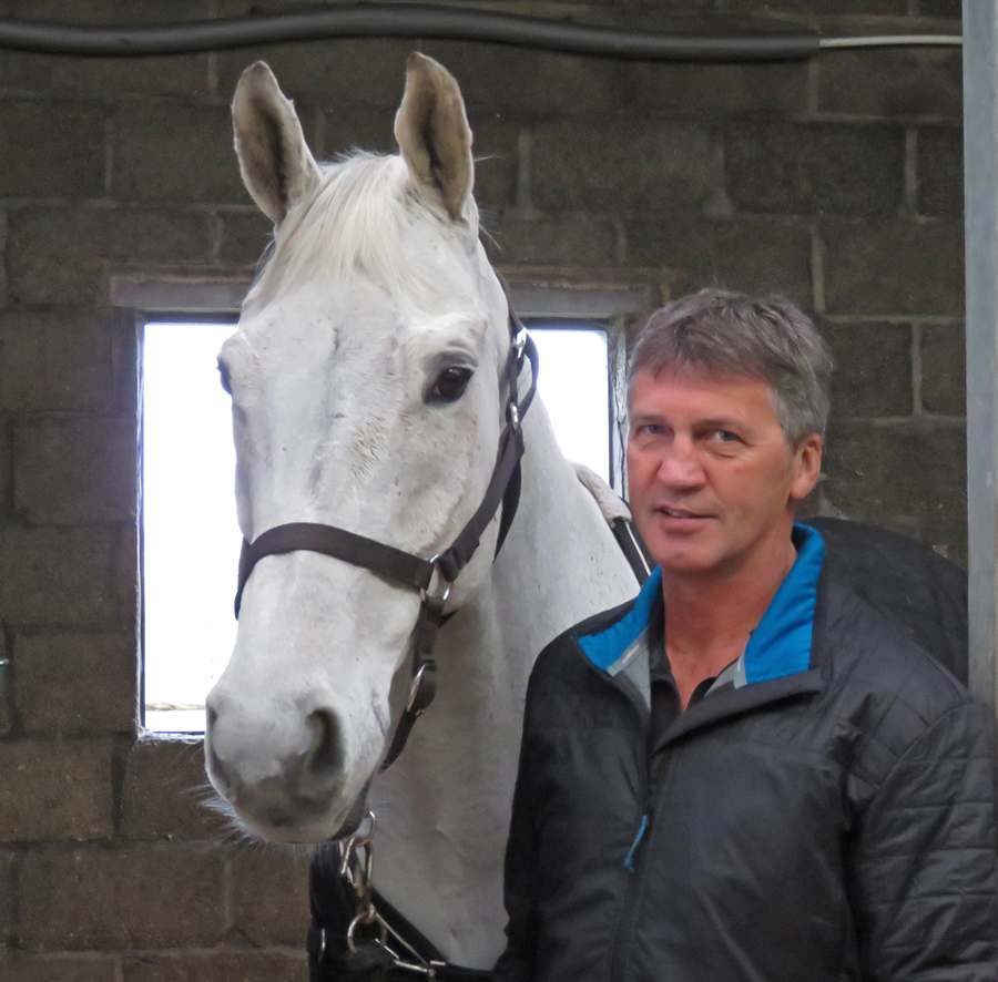 Andrew Nicholson with Avebury (2015) 