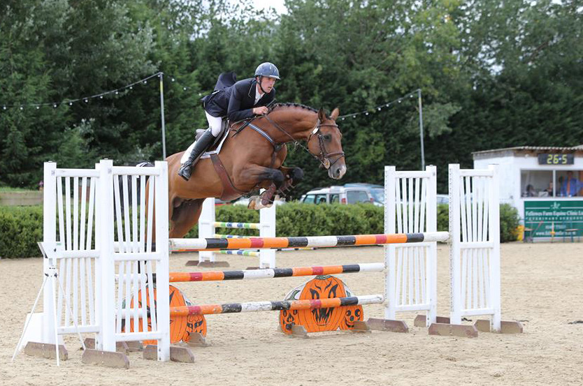High Hope Condor on the way to a clear round